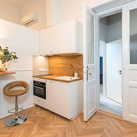 Charming - In The Downtown Budapest