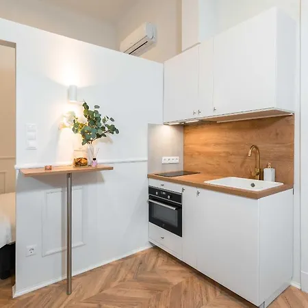 Appartement Charming - In The Downtown